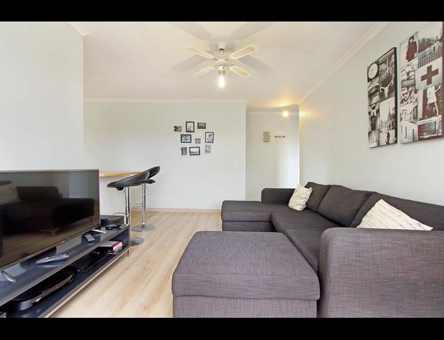 3 BEDROOM APARTMENT RENTED IN KENILWORTH